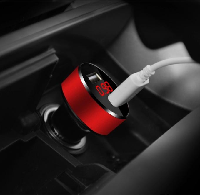 ODM Dual USB Fast Car Phone Charger 30W High Speed DC To DC Car Charger With LED Display 7